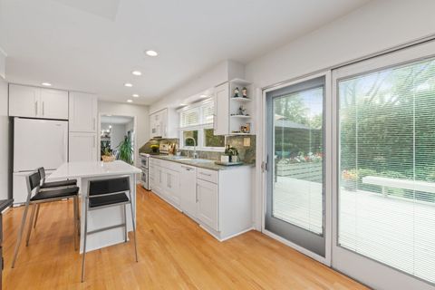 Tiny photo for 934 Wayne Avenue, Deerfield, IL 60015 (MLS # 12438977)