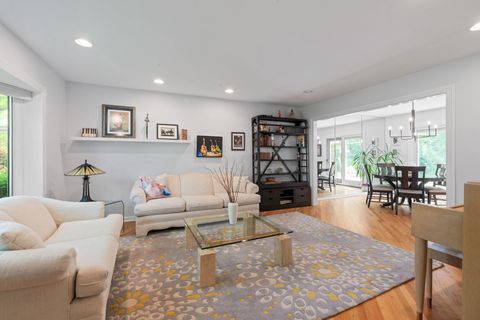 Tiny photo for 934 Wayne Avenue, Deerfield, IL 60015 (MLS # 12438977)