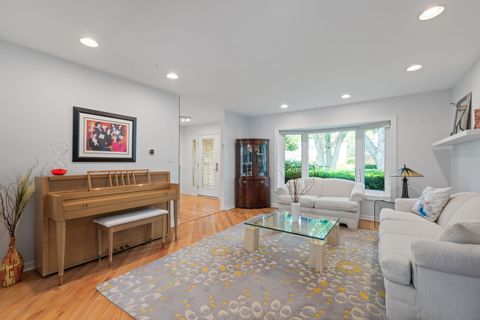 Tiny photo for 934 Wayne Avenue, Deerfield, IL 60015 (MLS # 12438977)