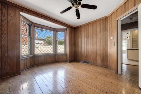 Tiny photo for 6103 N Kirkwood Avenue, Chicago, IL 60646 (MLS # 12574913)