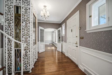 Tiny photo for 6103 N Kirkwood Avenue, Chicago, IL 60646 (MLS # 12574913)