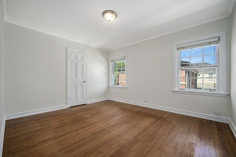 Tiny photo for 6103 N Kirkwood Avenue, Chicago, IL 60646 (MLS # 12574913)