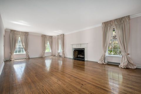 Tiny photo for 6103 N Kirkwood Avenue, Chicago, IL 60646 (MLS # 12574913)