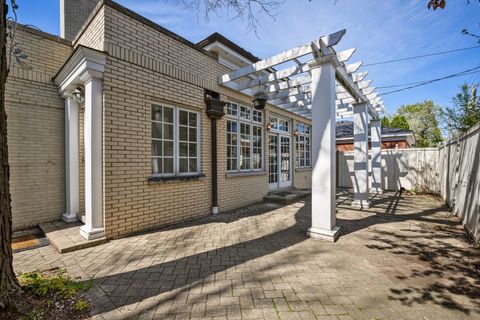 Tiny photo for 6103 N Kirkwood Avenue, Chicago, IL 60646 (MLS # 12574913)