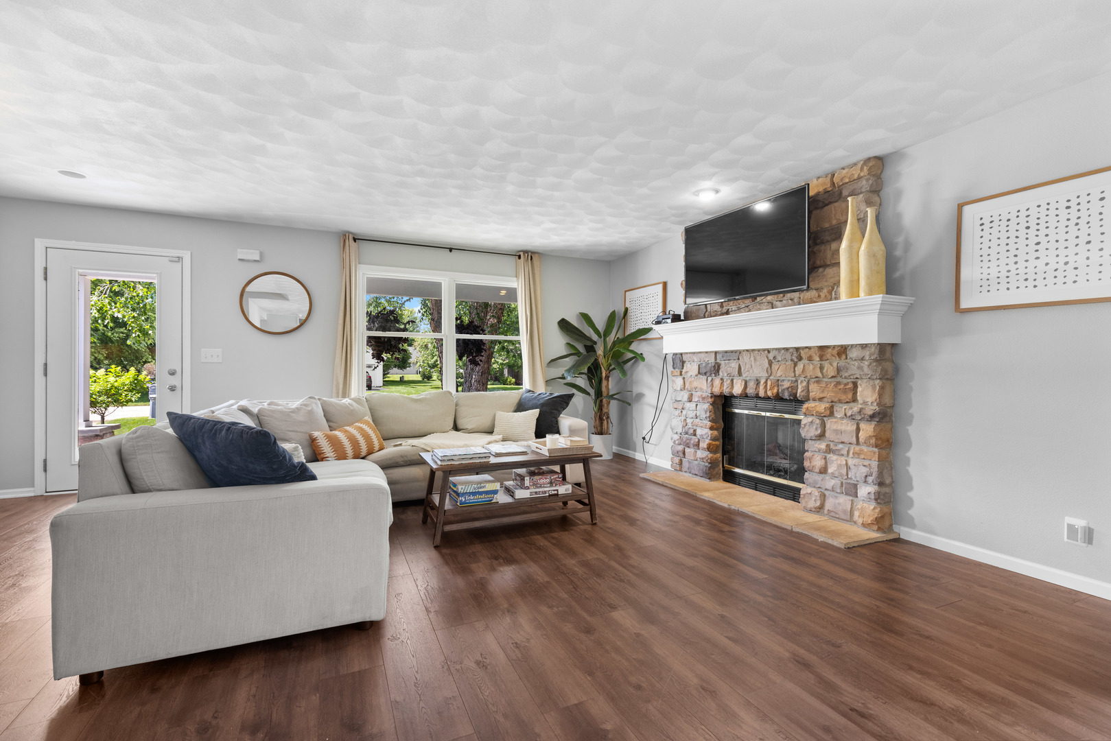 5545 HODGES RUN