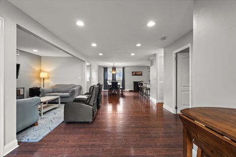 Tiny photo for 427 Cedarcrest Drive, Streamwood, IL 60107 (MLS # 12389809)