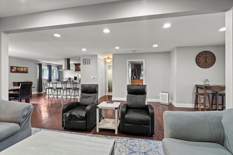 Tiny photo for 427 Cedarcrest Drive, Streamwood, IL 60107 (MLS # 12389809)
