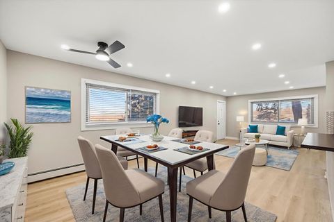 Tiny photo for 1313 S Rebecca Road #101, Lombard, IL 60148 (MLS # 12533953)