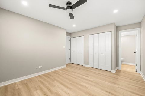 Tiny photo for 1313 S Rebecca Road #101, Lombard, IL 60148 (MLS # 12533953)