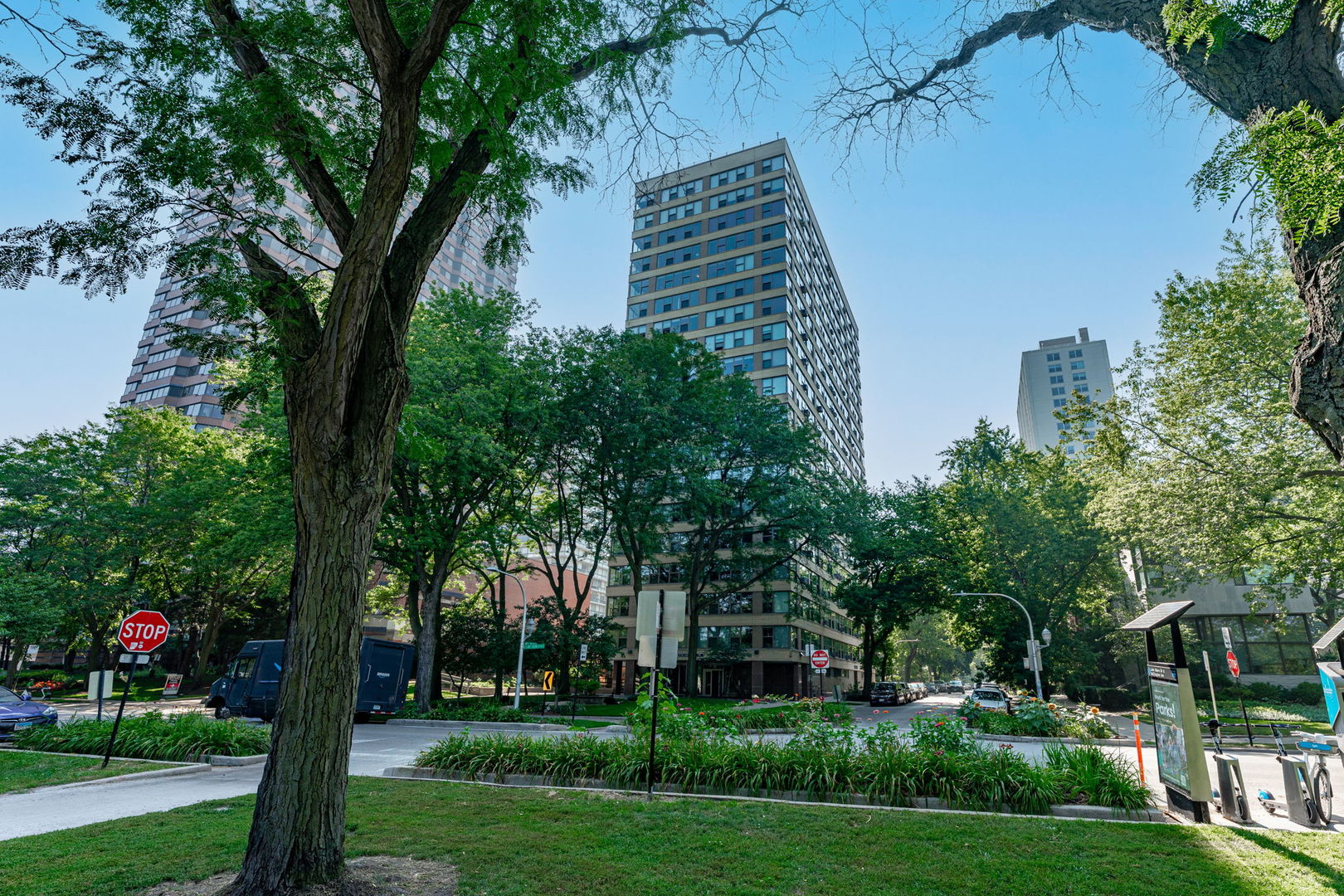 2970 N Lake Shore Drive 18D
