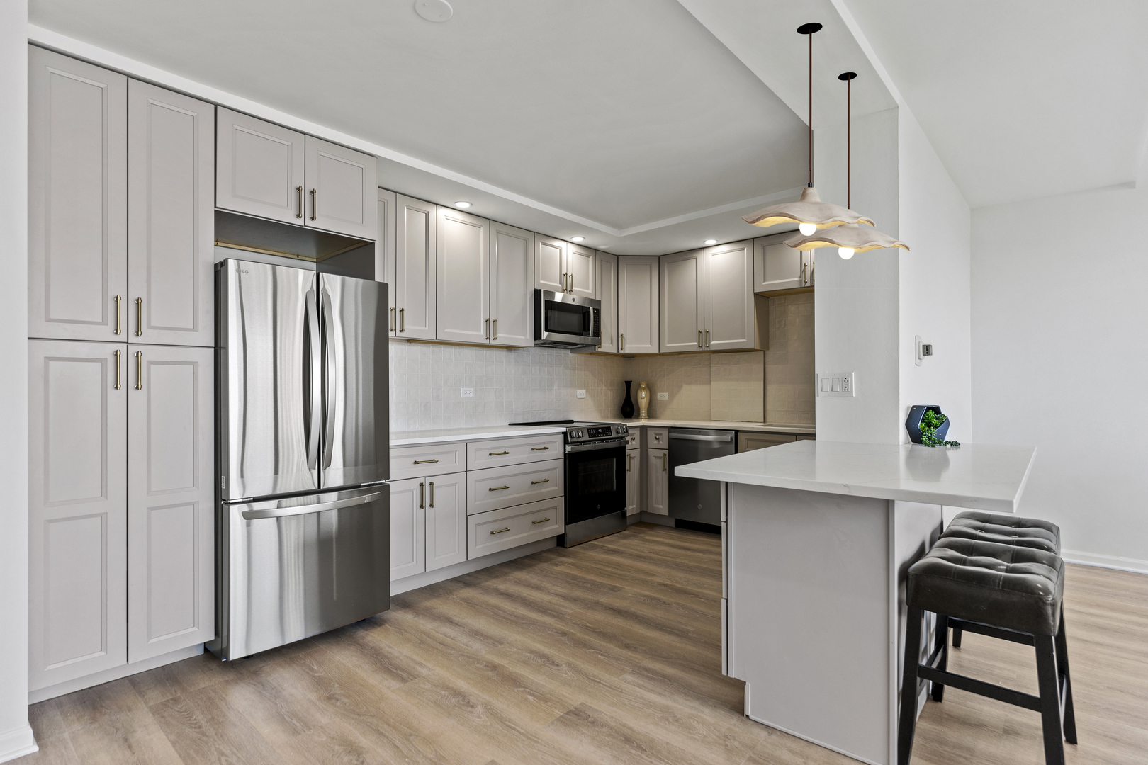 2970 N Lake Shore Drive 18D