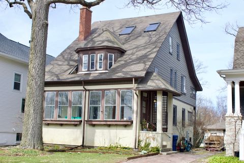 1018 Oakwood Avenue Wilmette IL 60091