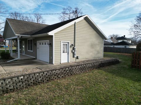 A home in Watseka