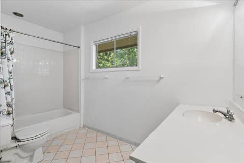 Tiny photo for 1958 CASTLEWOOD Road, Highland Park, IL 60035 (MLS # 12702605)