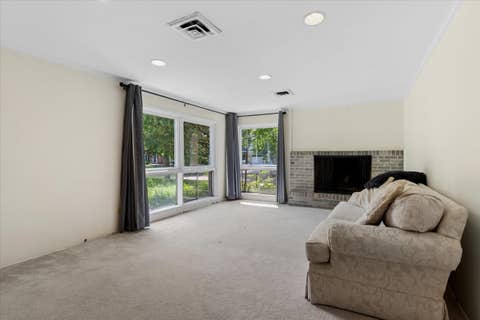 Tiny photo for 1958 CASTLEWOOD Road, Highland Park, IL 60035 (MLS # 12702605)