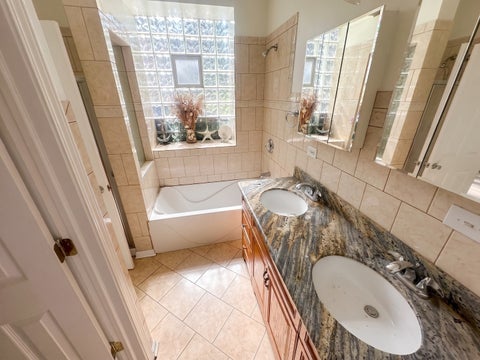 Tiny photo for 5138 S KENWOOD Street #LL, Chicago, IL 60615 (MLS # 12752428)