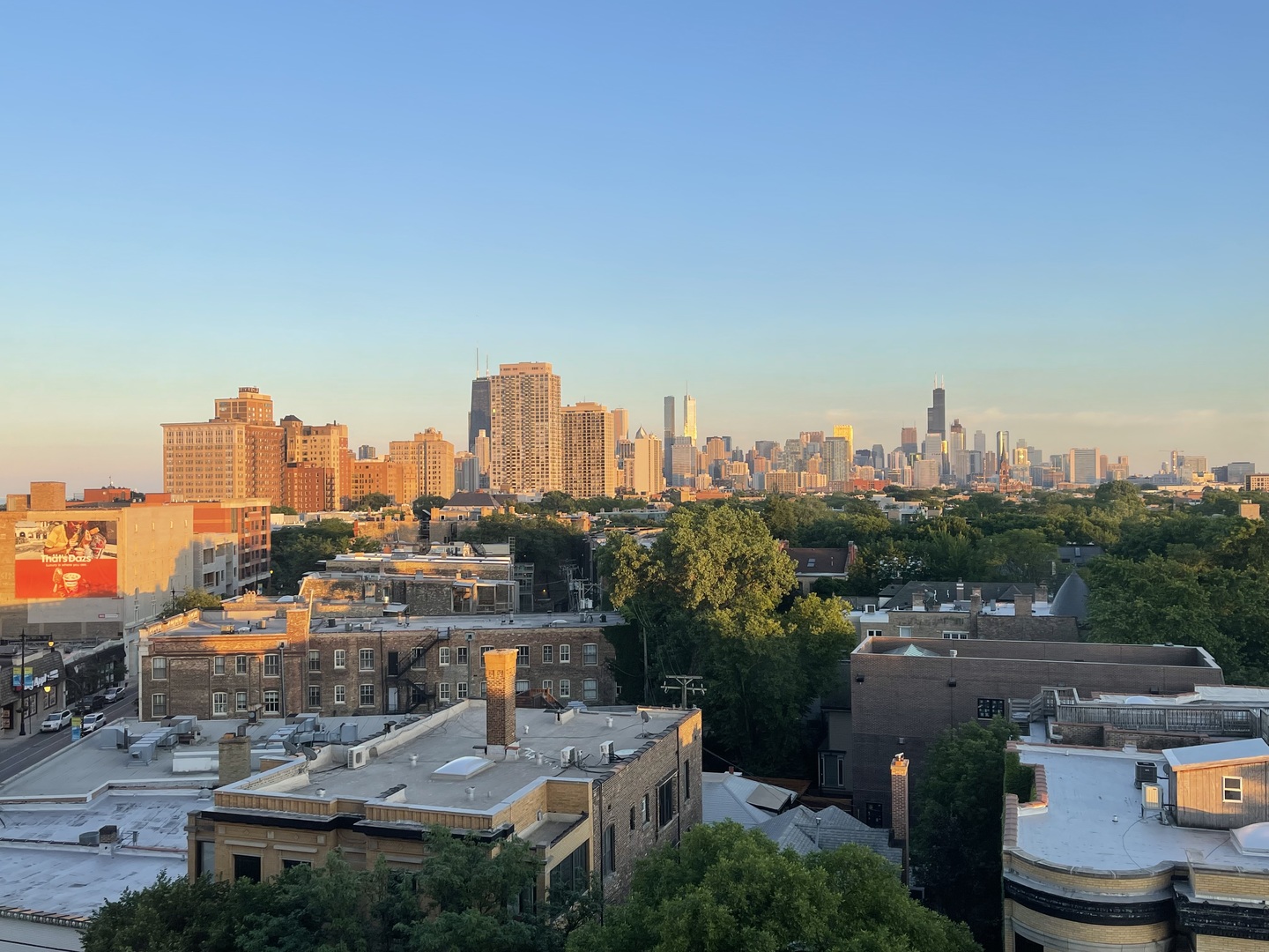 444 W Fullerton Parkway 907