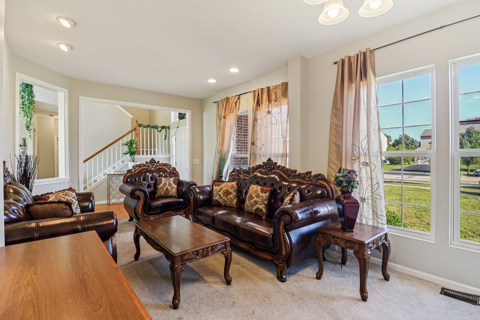 8 Forsythia Court