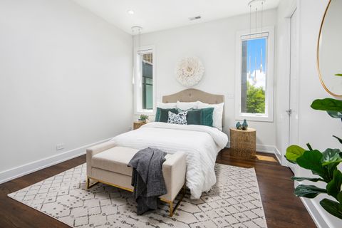 Tiny photo for 2908 N Burling Street #3, Chicago, IL 60657 (MLS # 12623921)