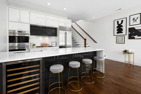 Tiny photo for 2908 N Burling Street #3, Chicago, IL 60657 (MLS # 12623921)