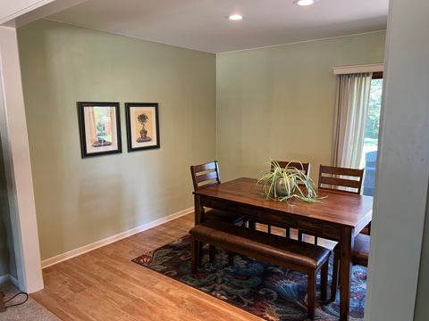 Tiny photo for 3223 Kenwood Avenue, Davenport, IA 52807 (MLS # 12669473)