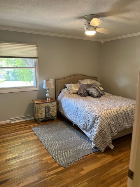 Tiny photo for 3223 Kenwood Avenue, Davenport, IA 52807 (MLS # 12669473)