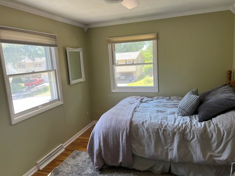 Tiny photo for 3223 Kenwood Avenue, Davenport, IA 52807 (MLS # 12669473)