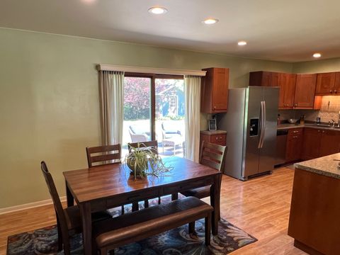 Tiny photo for 3223 Kenwood Avenue, Davenport, IA 52807 (MLS # 12669473)