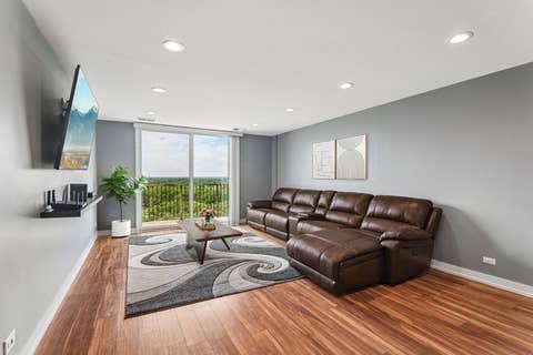 Tiny photo for 190 S Wood Dale Road #1105, Wood Dale, IL 60191 (MLS # 12660890)
