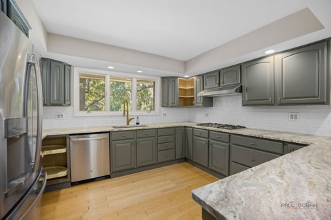 Tiny photo for 32841 N Fish Lake Road, Round Lake, IL 60073 (MLS # 12776151)