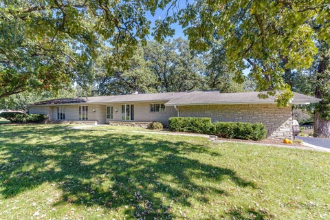 Tiny photo for 32841 N Fish Lake Road, Round Lake, IL 60073 (MLS # 12776151)