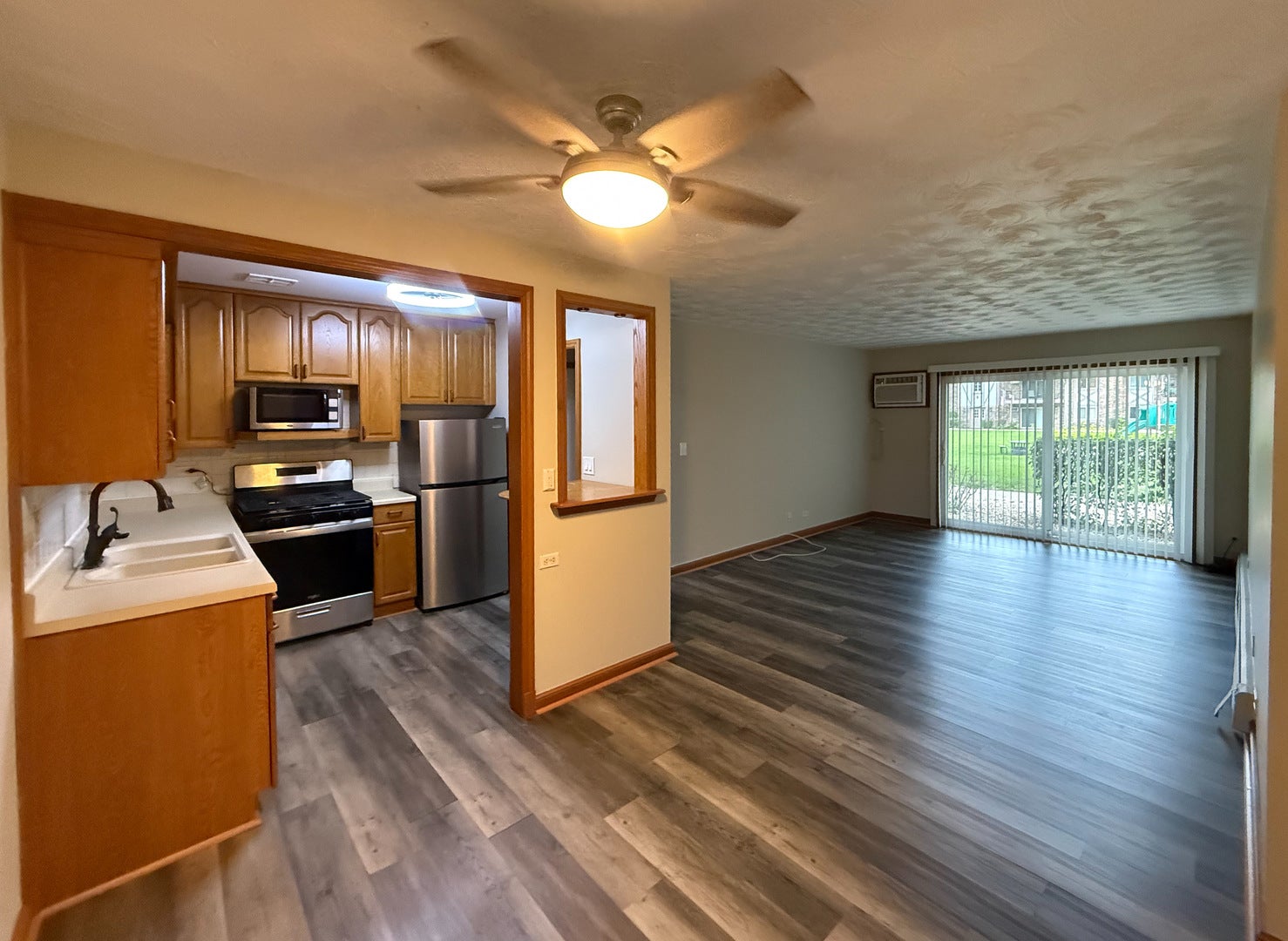 16W471 79th Street 4-105