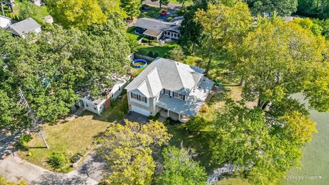 Tiny photo for 101 Burton Street, Grayslake, IL 60030 (MLS # 12518062)