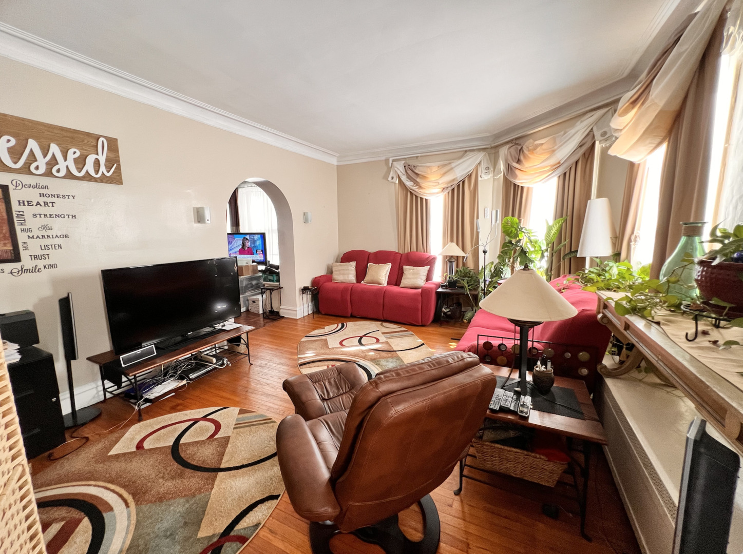 6843 S Racine Avenue