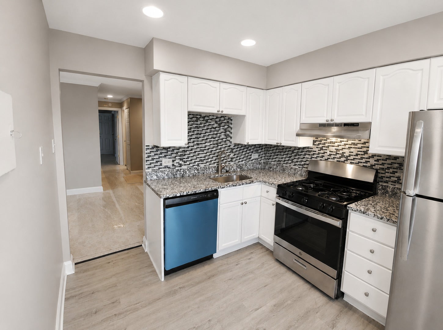 680 Marilyn Avenue 210