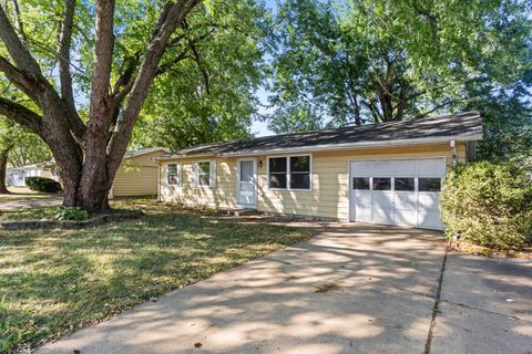 Tiny photo for 905 S Duncan Road, Champaign, IL 61821 (MLS # 12068789)