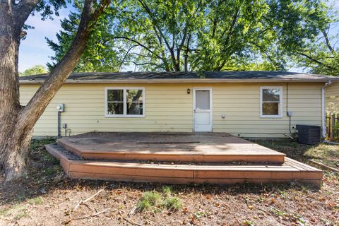 Tiny photo for 905 S Duncan Road, Champaign, IL 61821 (MLS # 12068789)