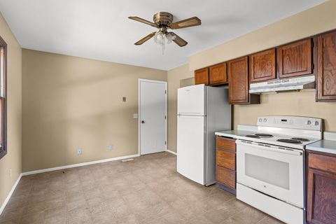 Tiny photo for 905 S Duncan Road, Champaign, IL 61821 (MLS # 12068789)