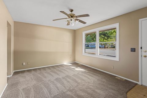 Tiny photo for 905 S Duncan Road, Champaign, IL 61821 (MLS # 12068789)