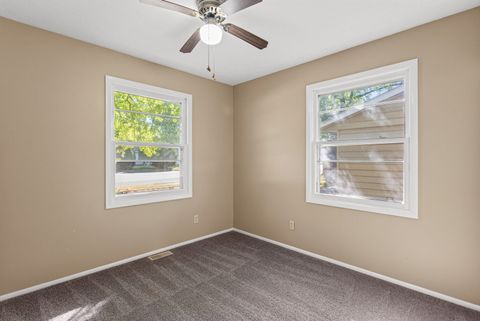 Tiny photo for 905 S Duncan Road, Champaign, IL 61821 (MLS # 12068789)