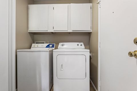 Tiny photo for 905 S Duncan Road, Champaign, IL 61821 (MLS # 12068789)