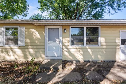Tiny photo for 905 S Duncan Road, Champaign, IL 61821 (MLS # 12068789)
