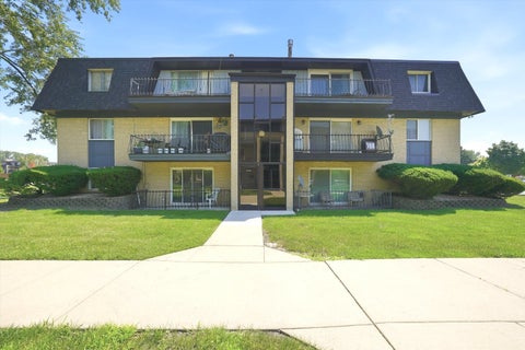 Photo of 11132 S 84TH Avenue #3B, Palos Hills, IL 60465 (MLS # 12698263)
