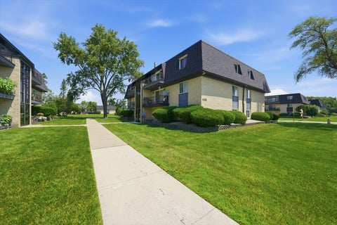 Tiny photo for 11132 S 84TH Avenue #3B, Palos Hills, IL 60465 (MLS # 12698263)