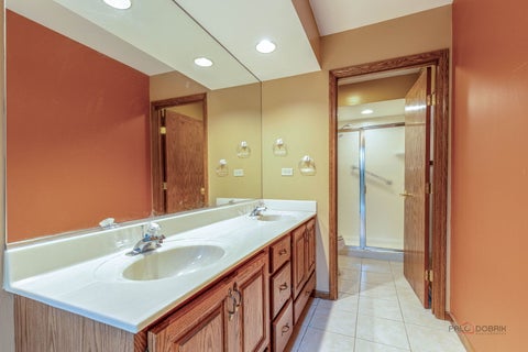Tiny photo for 822 Brian Court, Gurnee, IL 60031 (MLS # 12781826)
