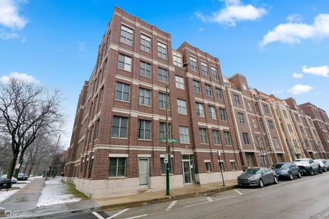 2622 W Diversey Avenue 501 Chicago IL 60647
