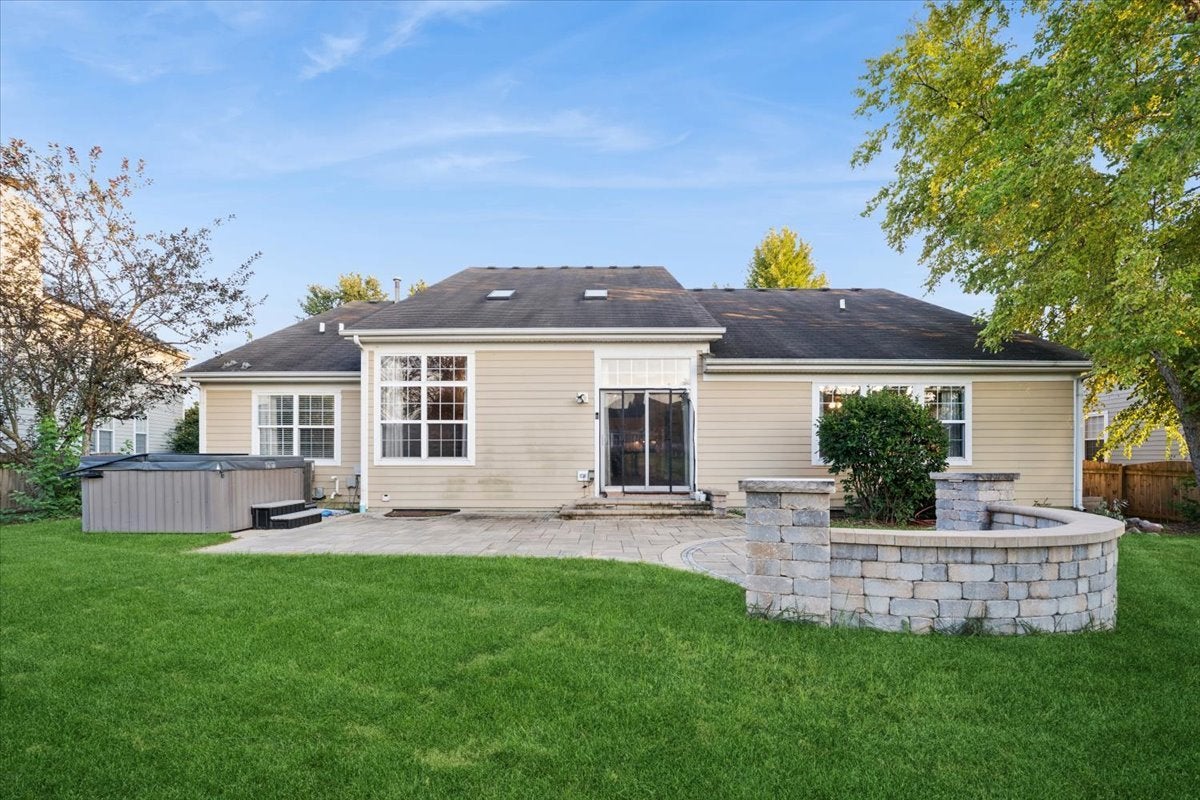 332 Red Rock Lane