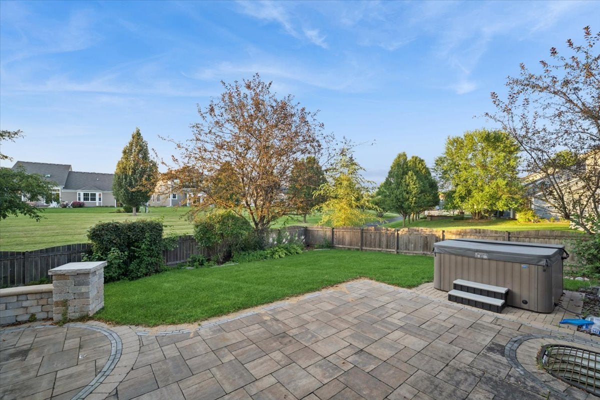 332 Red Rock Lane