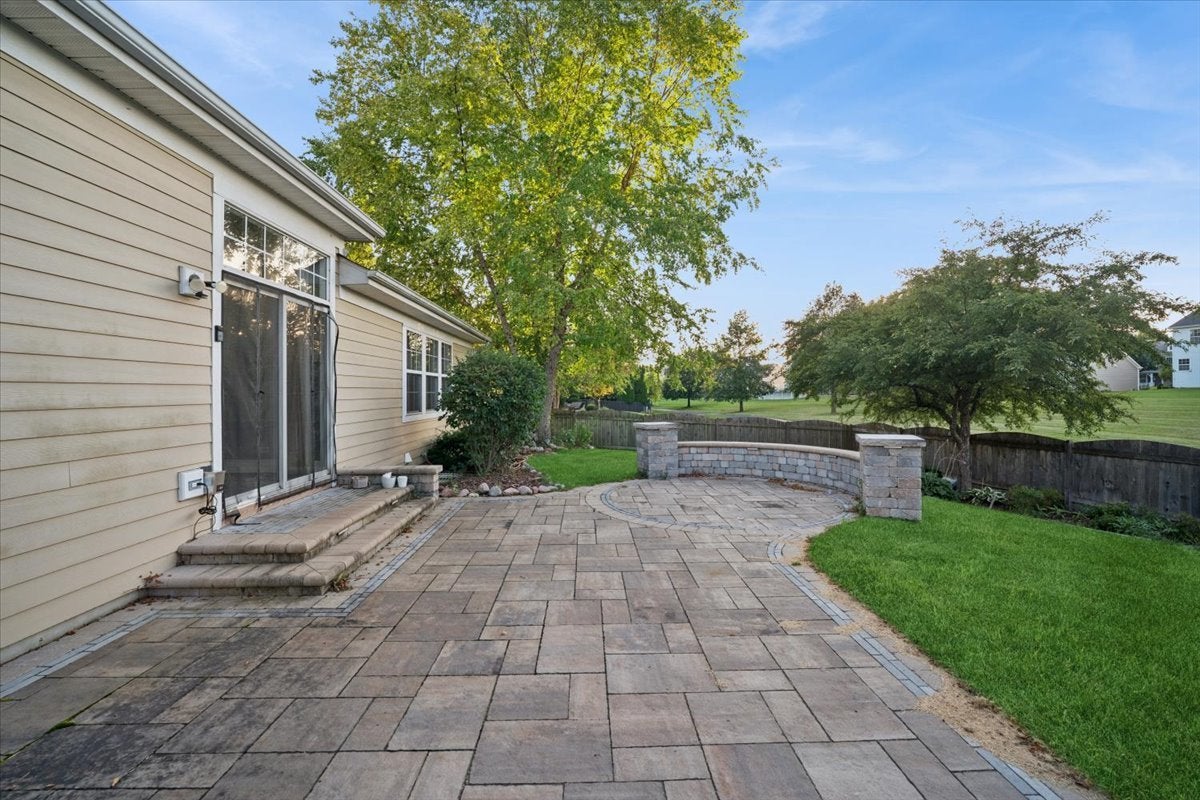 332 Red Rock Lane