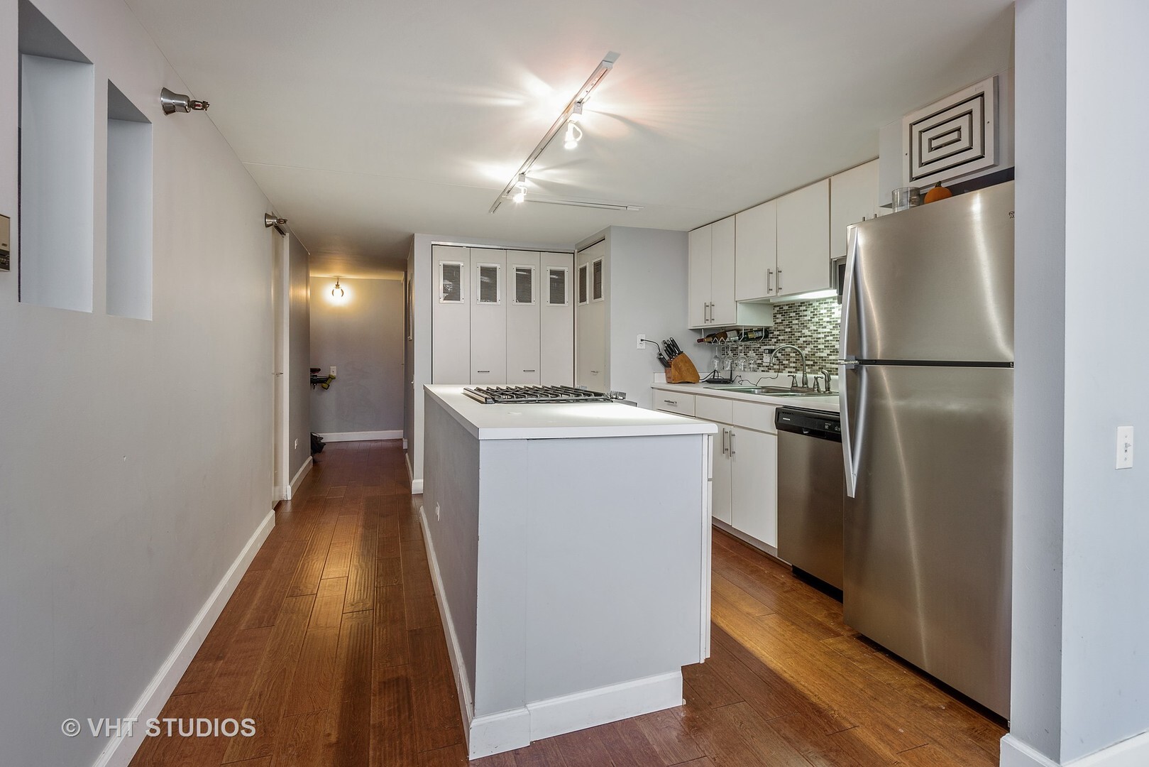 1727 S Indiana Avenue 111